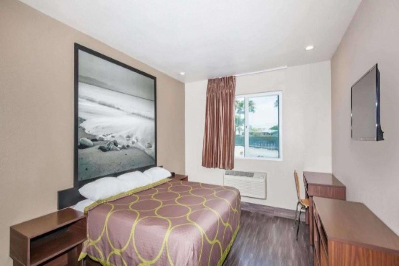 Super 8 By Wyndham San Diego/Imperial Beach Buitenkant foto