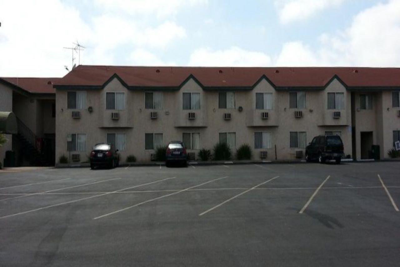 Super 8 By Wyndham San Diego/Imperial Beach Buitenkant foto