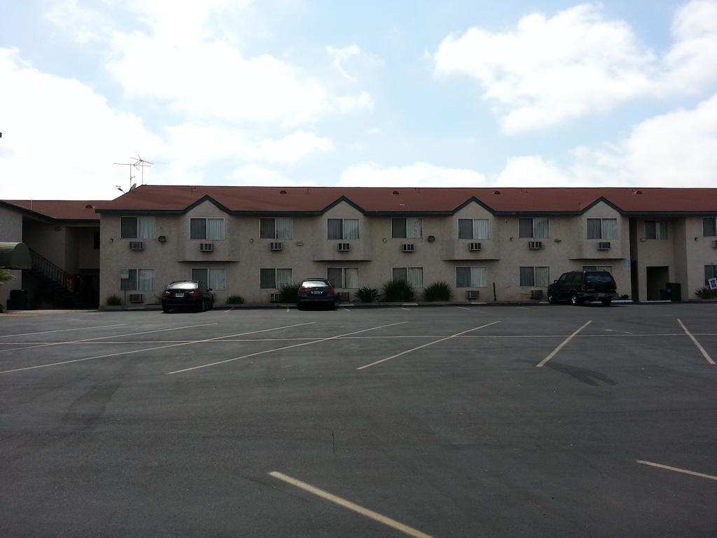 Super 8 By Wyndham San Diego/Imperial Beach Buitenkant foto