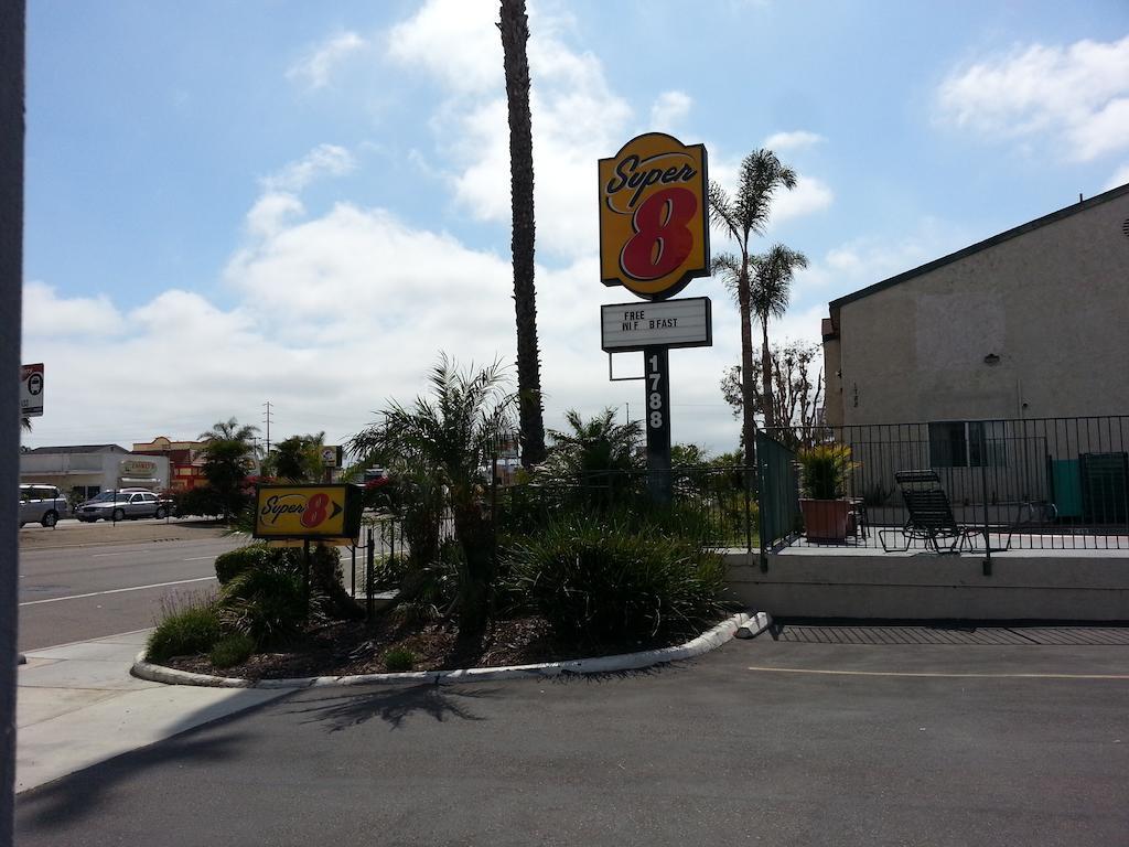 Super 8 By Wyndham San Diego/Imperial Beach Buitenkant foto