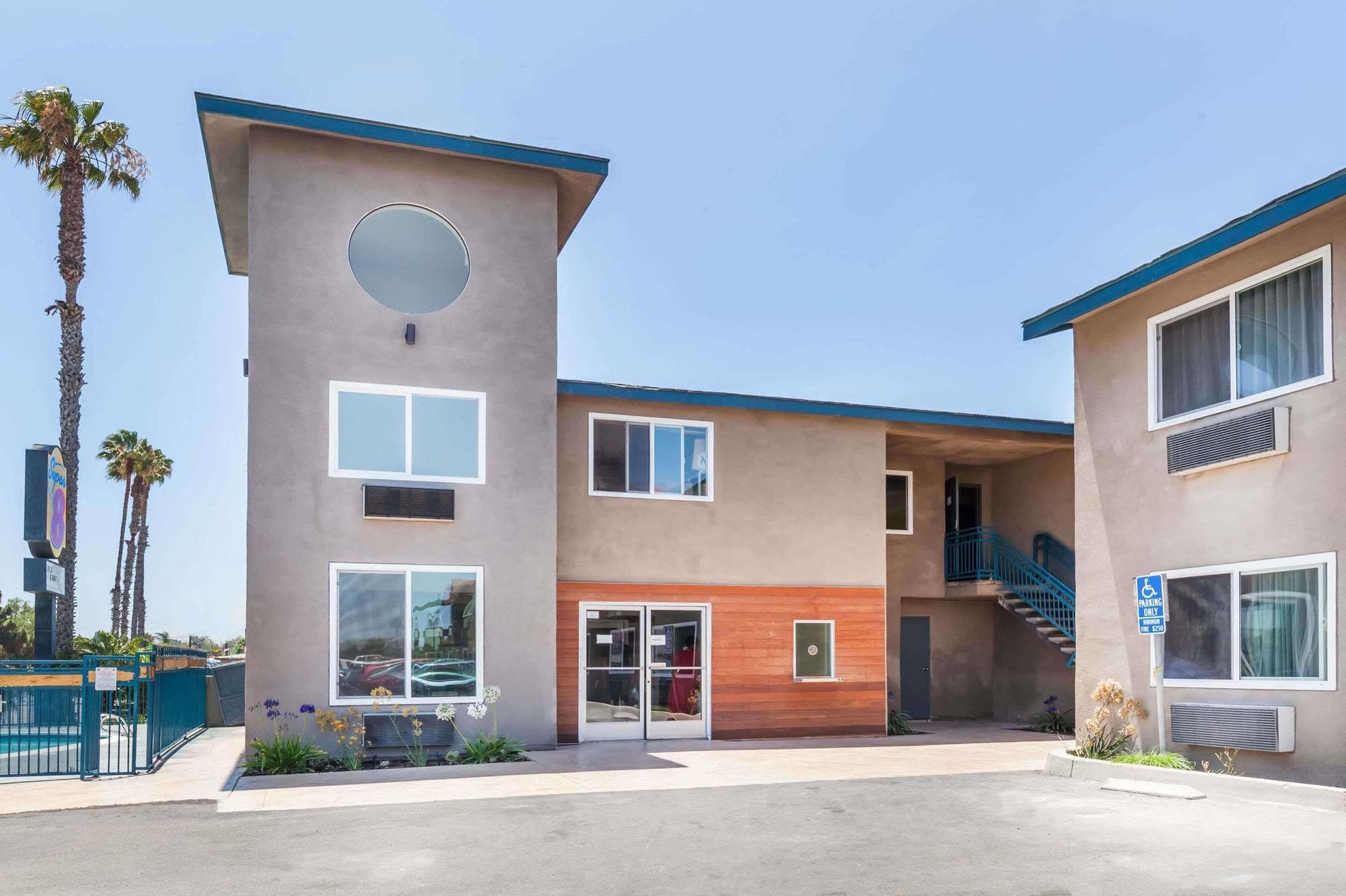 Super 8 By Wyndham San Diego/Imperial Beach Buitenkant foto