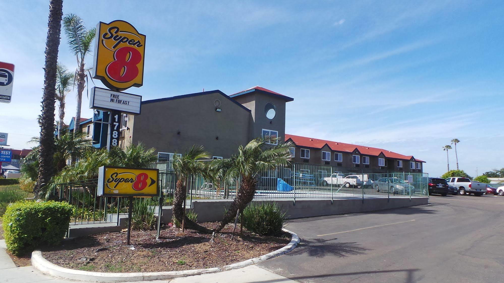 Super 8 By Wyndham San Diego/Imperial Beach Buitenkant foto